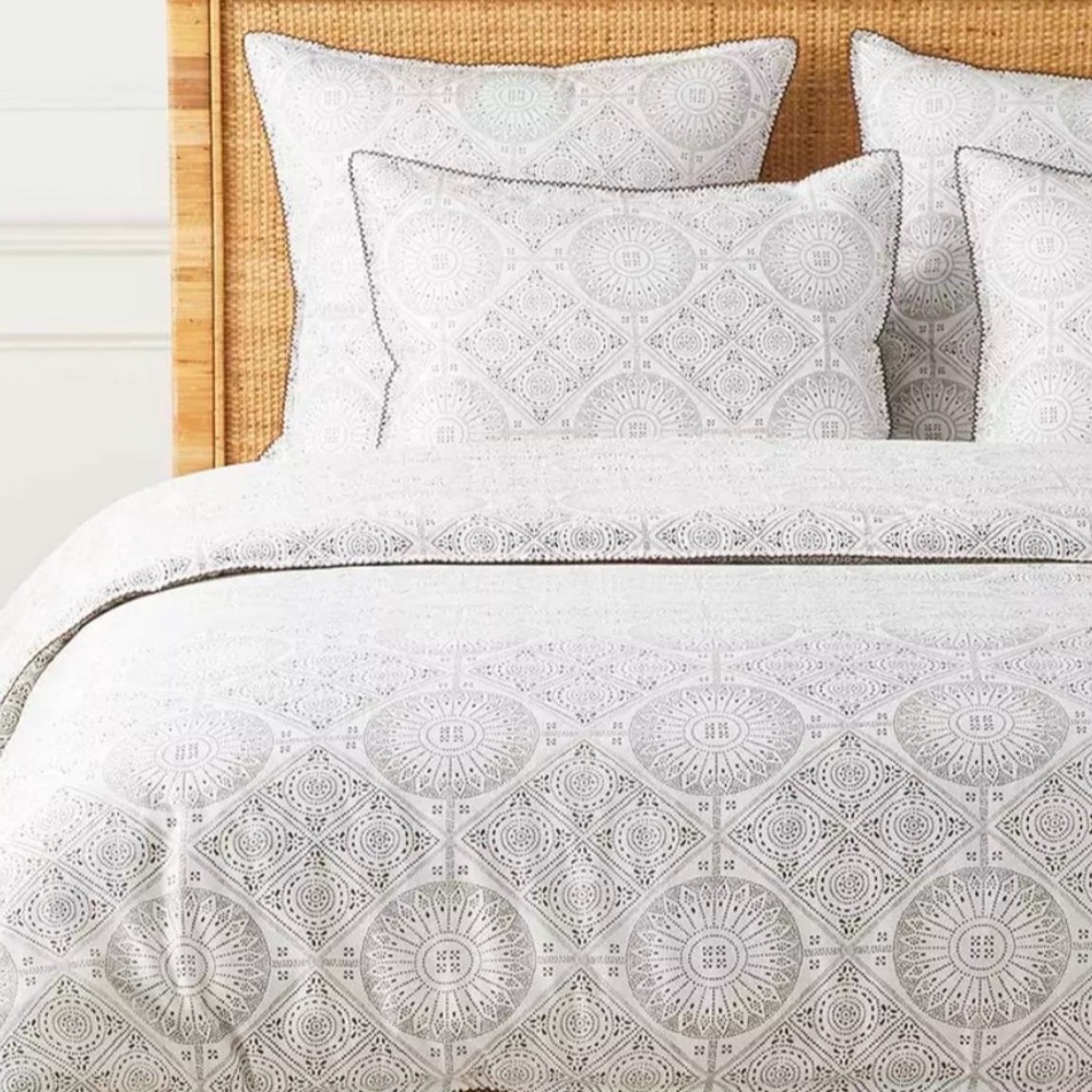 Serena and Lily Porto Santeen Pillow Sham 1ct NWOT